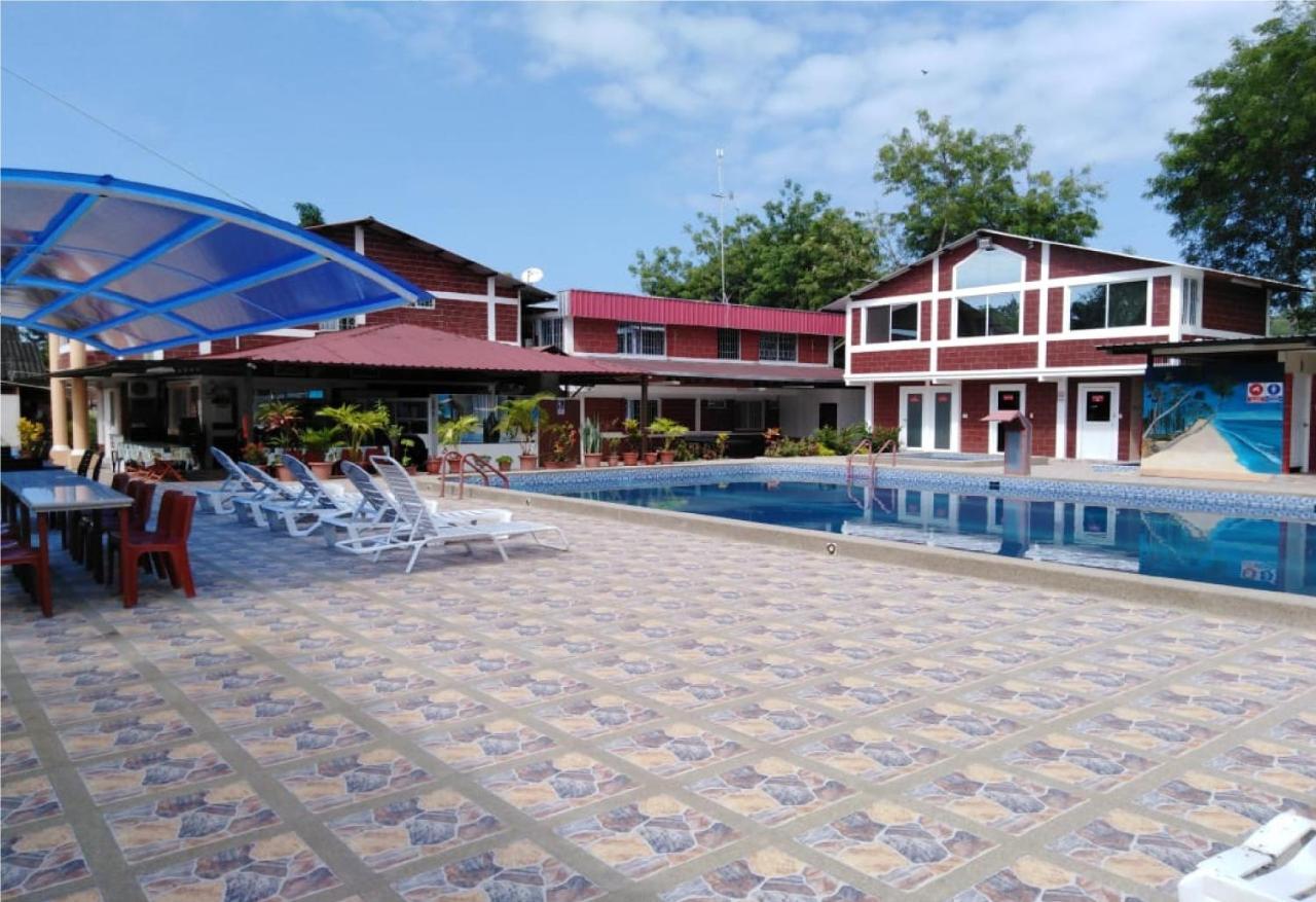 Sun Place Hosteria Las Tunas Exteriör bild